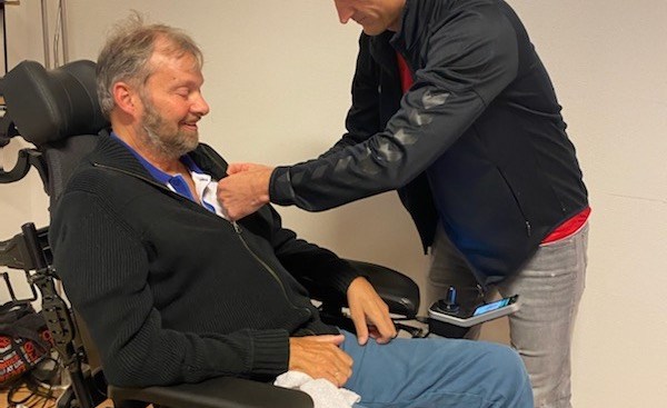 Kim Bjelstrand modtager DBU-guldnl: 'Det rammer mig dybt i hjertet'