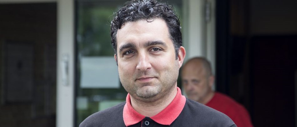 Endnu et medlem forlader synkende parti-skude