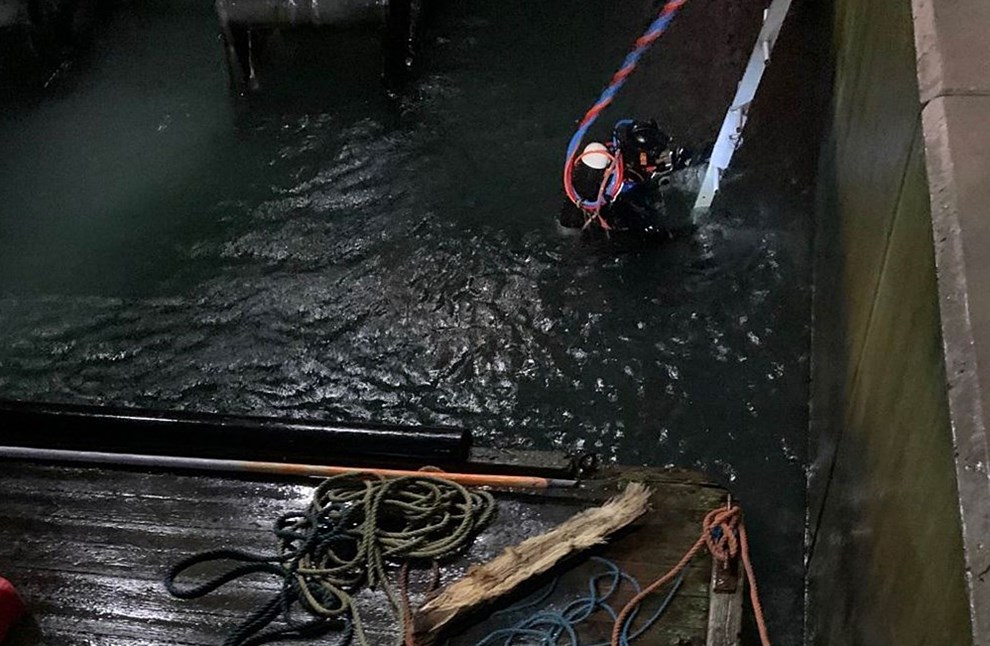 Tr�stykke i motoren forsinker morgenf�rgen