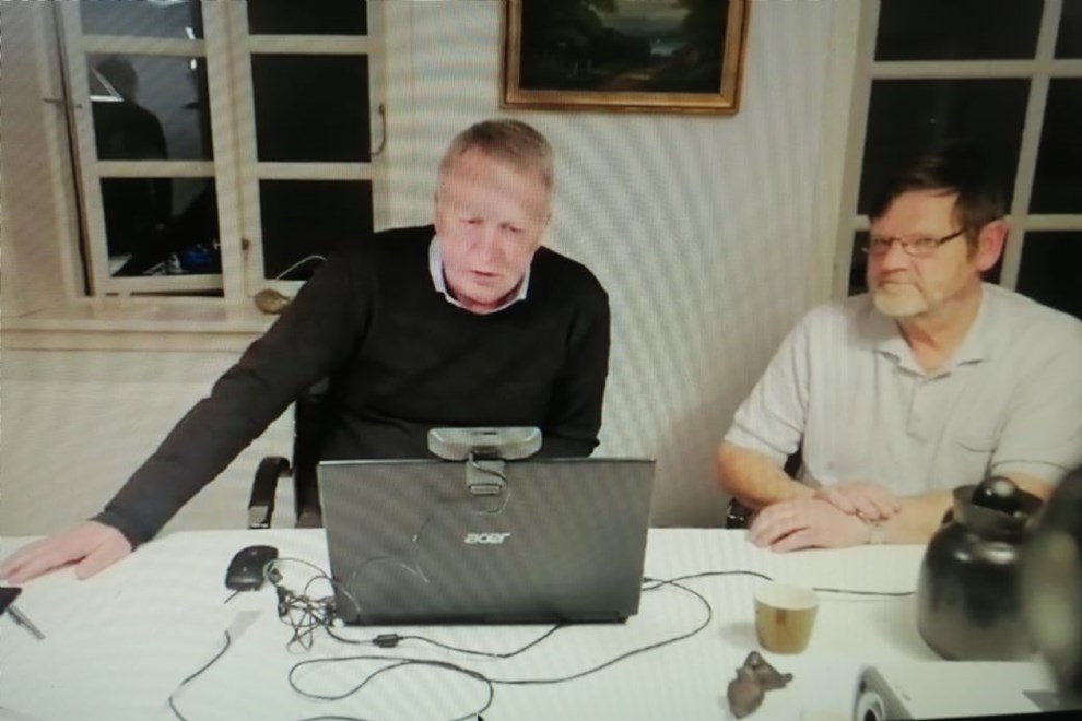 Venstrekandidater k�ret p� virtuelt m�de