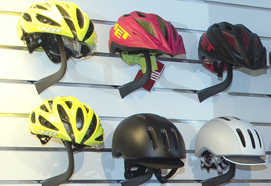 Kommunen kber 61 cykelhjelme