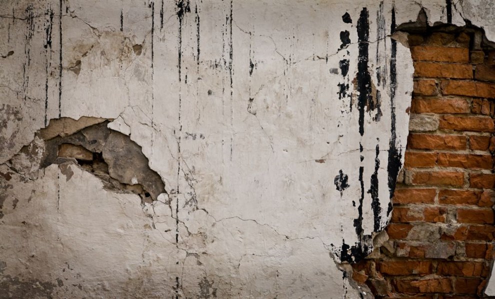 En krakeleret facade kan gemme over meget
