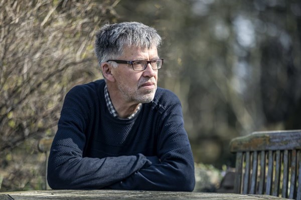 Midt i sorgen: 'Tilv�relsen er stadig fortryllet'