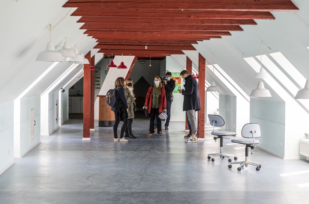 Bibliotek i et nyt byggeri