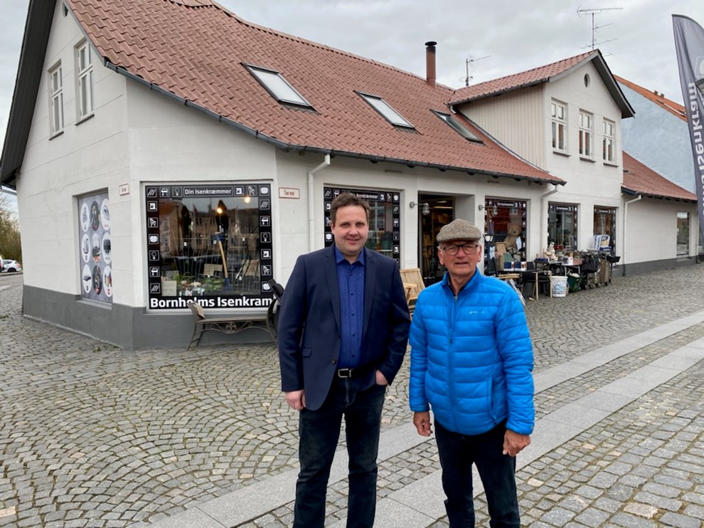 Kendt erhvervsejendom p torvet solgt