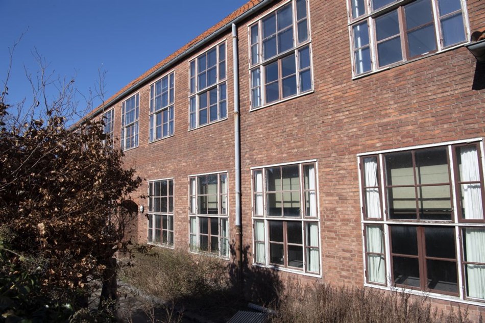 Naboer forudser gener ved boliger i tidligere gymnasium � parkering er det store problem
