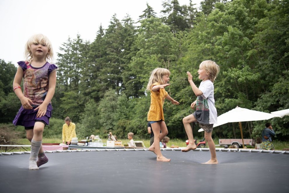 Solhverv fejret i Friskoven: ‘Det skal bare være simpelt’ Solhverv fejret i Friskoven: ‘Det skal bare være simpelt’