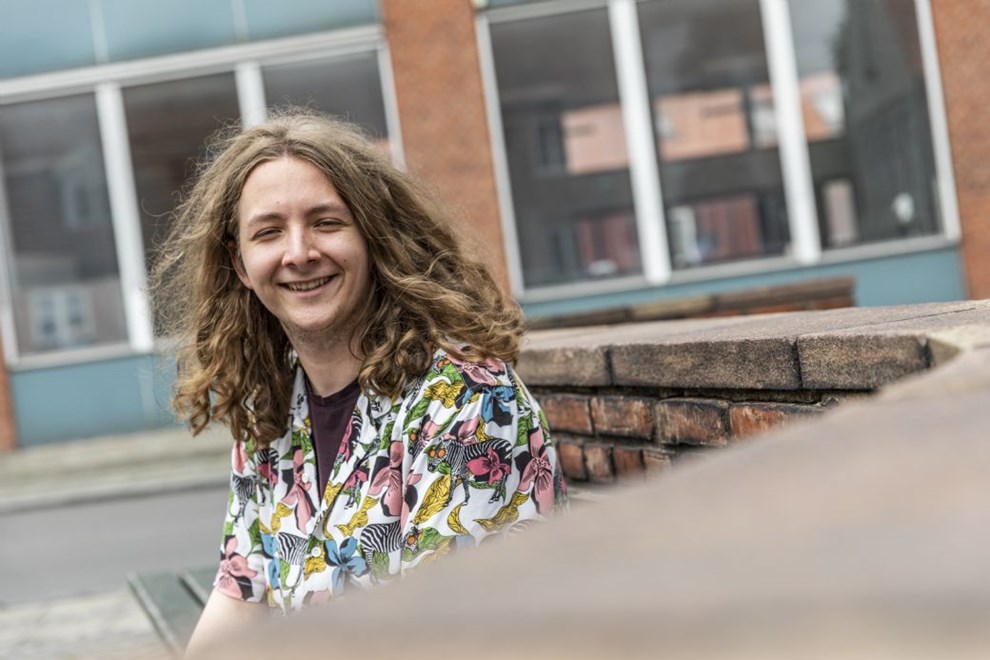 Felix er panseksuel: 'I skolen lrte vi ikke om samtykke, knsidentitet eller LGBTQ+'