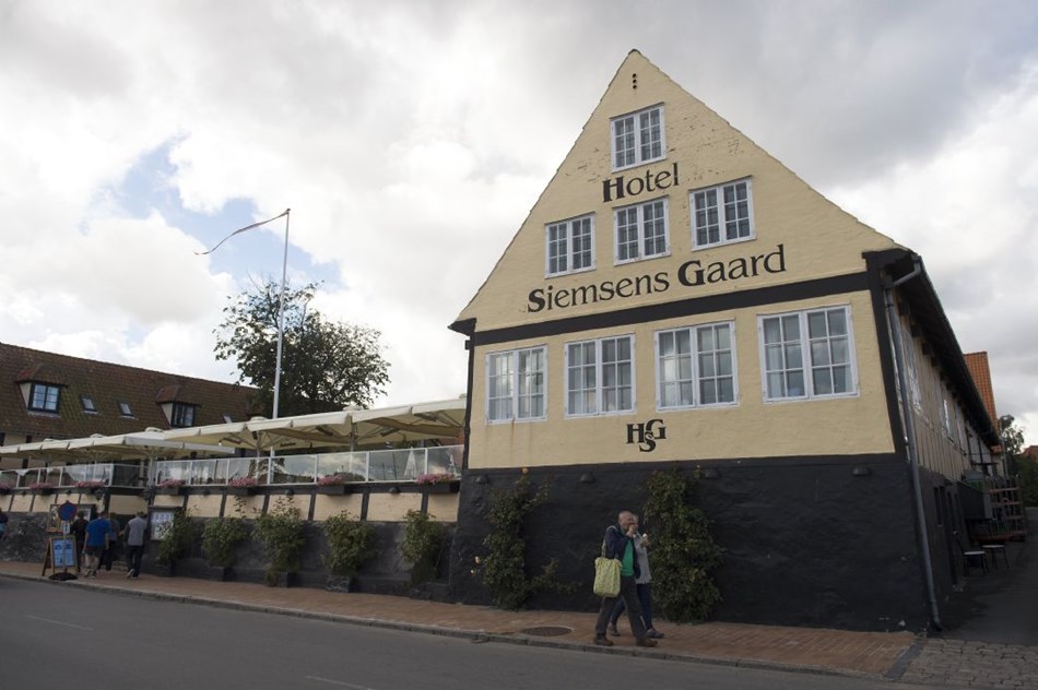 Linjerne er trukket h�rdt op i faglig konflikt om Siemsens Gaard