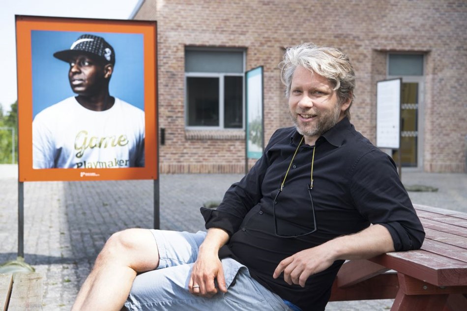 Han portr�tterer arabiske dr�mme: 'Det virker jo absurd, at jeg modtager d�dstrusler, fordi jeg arbejder p� at fremme basale rettigheder'
