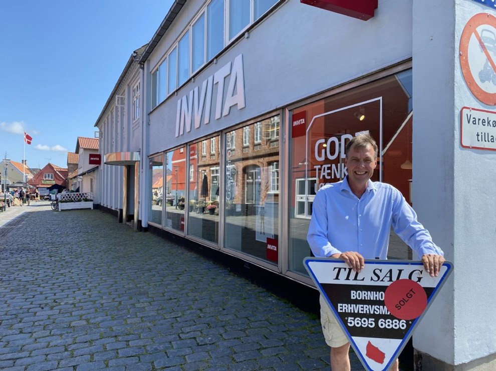 Ejendom midt p� torvet solgt � den fjerde i �r