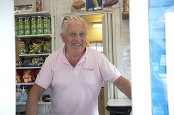 Efter 35 s�soner som ismand er gl�den stadig intakt