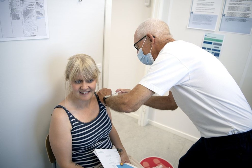 Gravide Christina Hobel fik den frste vaccination: Har han stukket?
