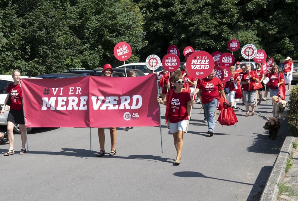 Sygeplejersker demonstrerer fra Svaneke til Listed