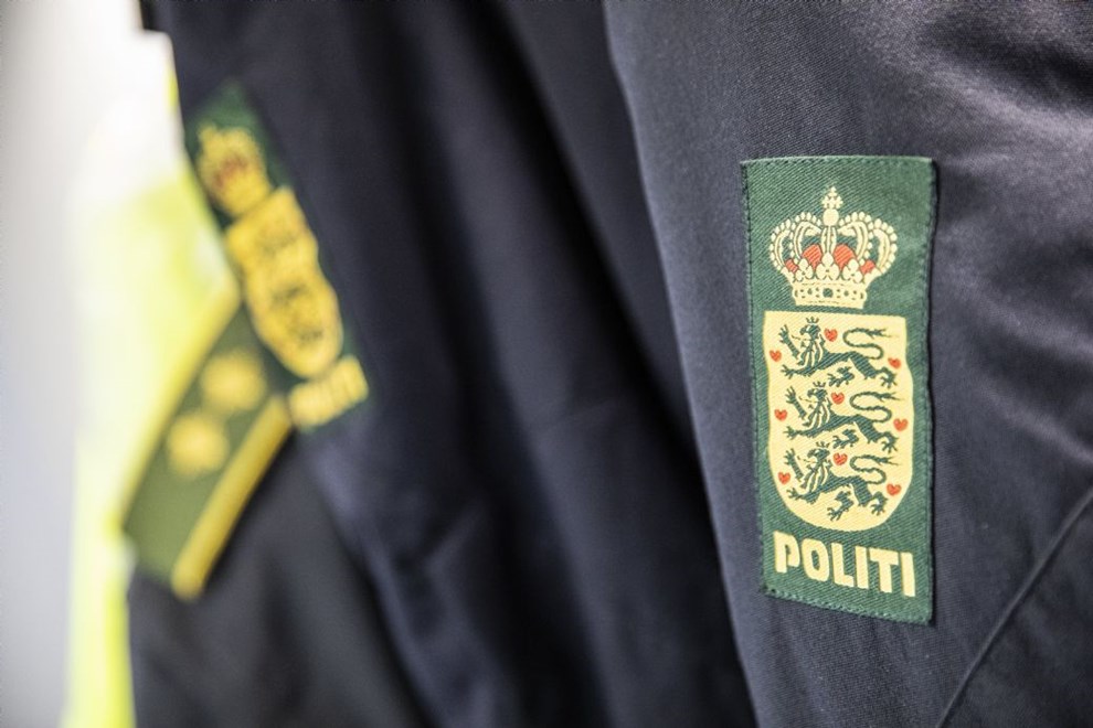 Mand sigtet for ildsp�s�ttelse