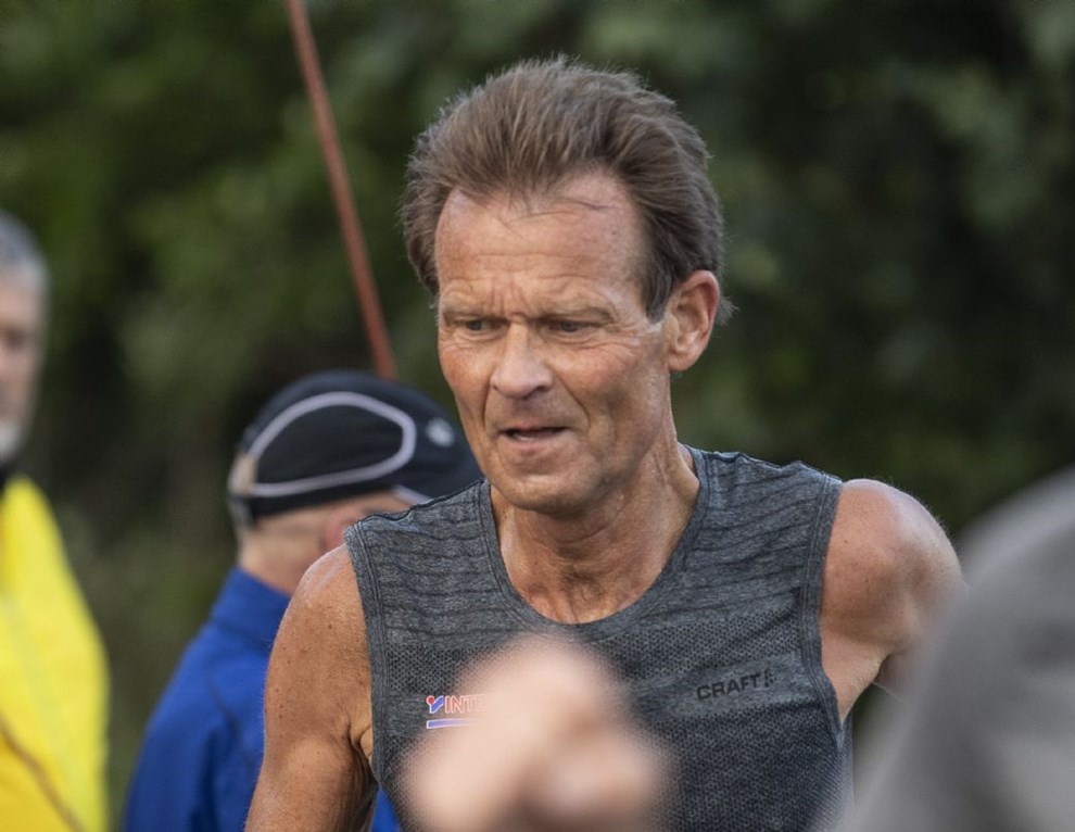 John har opgivet sejren: 'Viljen er der, men det er benene, der bestemmer'