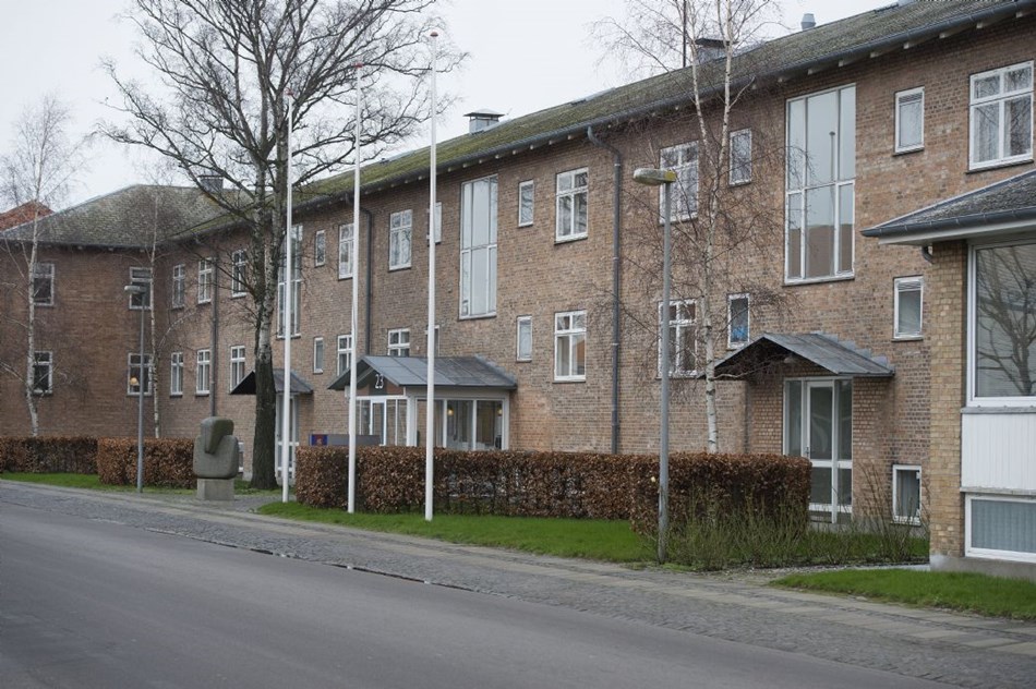 Debat: Sp�rretid � et udtryk for en uh�rt arrogance