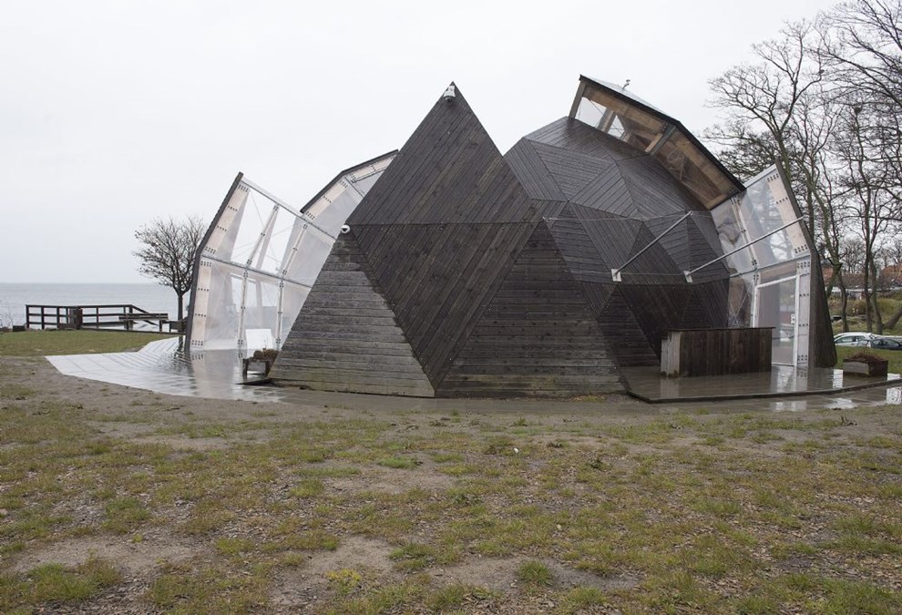 Allinge-debattr svarer igen: 'Hele fire uger sprret i august? Det er jo bindegalt'