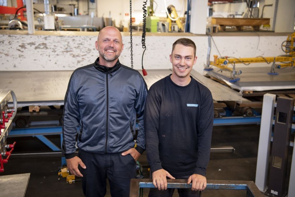 Der er mangel p dem: P fredag er Casper udlrt smed. Det valg har han ikke fortrudt