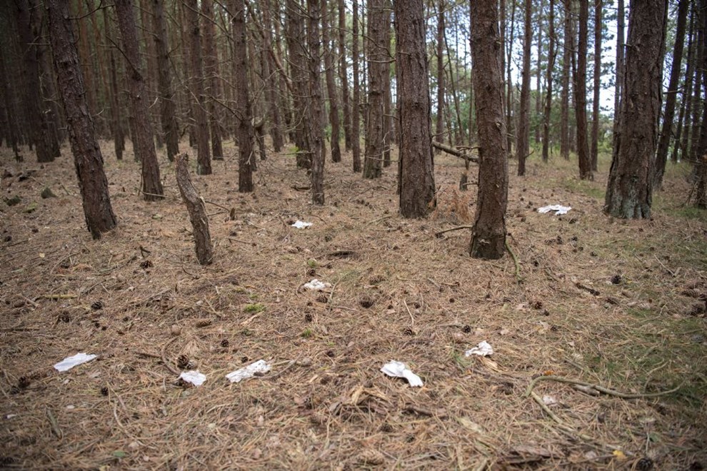 Et trist syn:Det flyder med brugt toiletpapir ved shelter