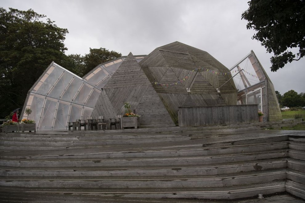 Debat: Domen skal ikke vre en kommerciel cirkusplads