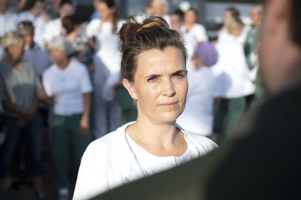 Sygeplejersker i ny protest: 'Hvis du hele tiden gr derhjemme og er nervs for, at telefonen ringer, bliver det for tungt'