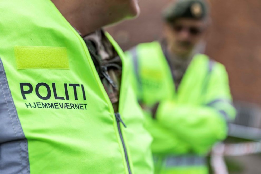 Stor styrke leder efter formodet gerningsmand: Vi tror, han har handlet i affekt