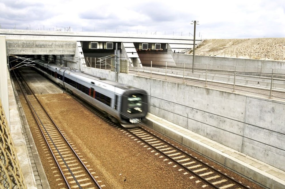 Dansk regel om coronakontrol holder togtrafik over Øresund i benlås – men der er håb