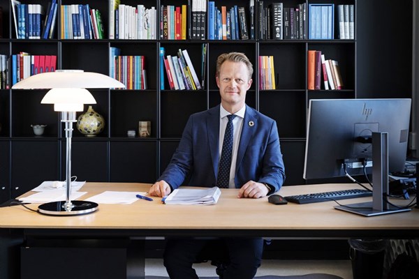 Jeppe Kofod tilbage fra Ukraine: Vi tager de n�dvendige forholdsregler