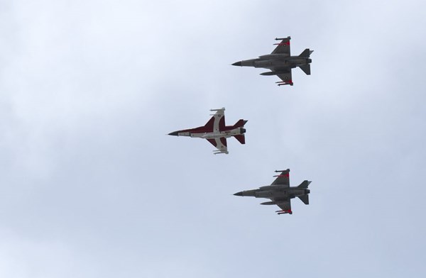 Milit�ranalytiker: Danmark b�r g�re sig overvejelser om forst�rkning af Bornholm