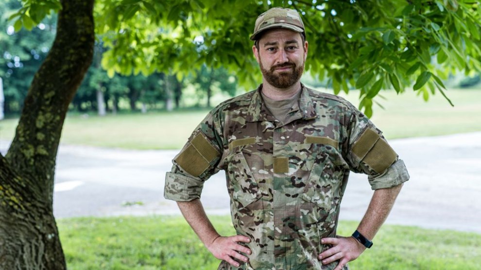 Pizzakongen skal en tur i trjen p tv