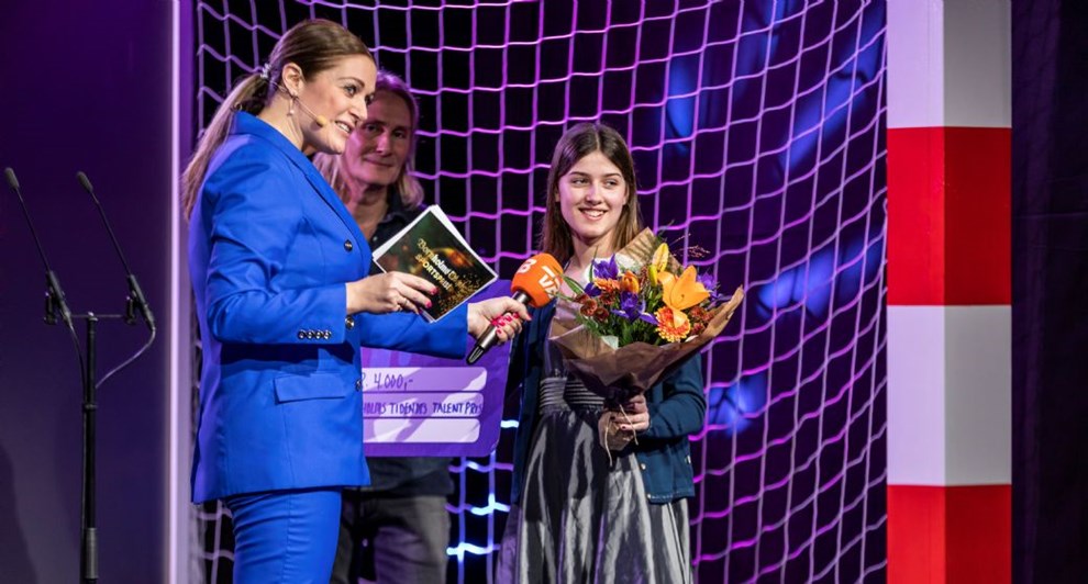 Anna var ubesejret i hele 2021 - nu har hun vundet rets talentpris