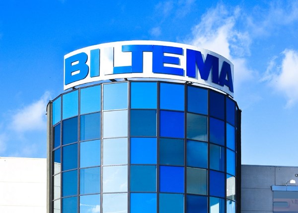 Startede i et k�lderlokale � nu kan det blive Bornholms st�rste butik