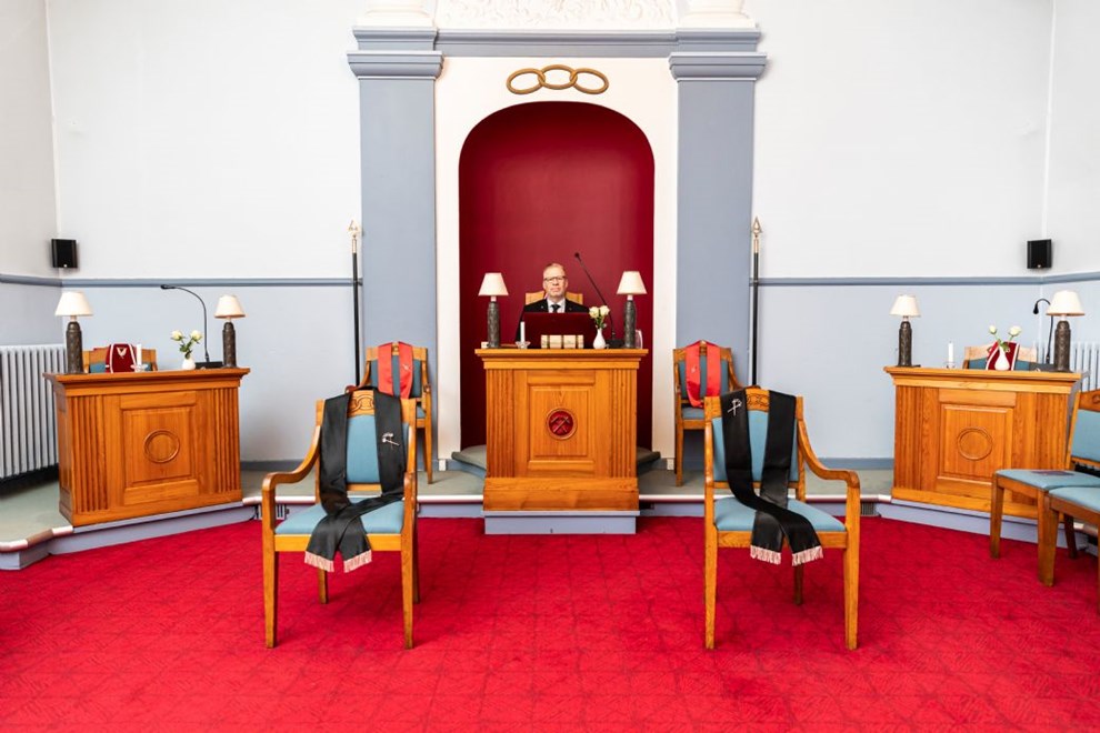 Logen der kan holde tand for tunge: En hemmelighed er en hemmelighed