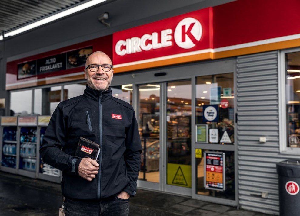 Chefen har vret der i 25 r  og han skal ingen steder