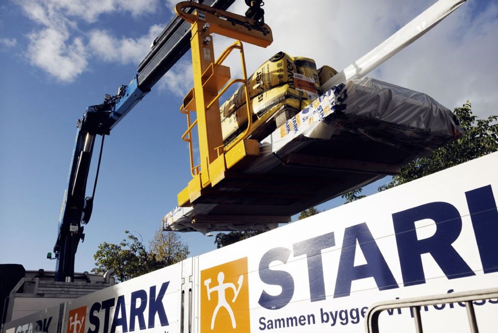 Byggemarked solgt til Stark
