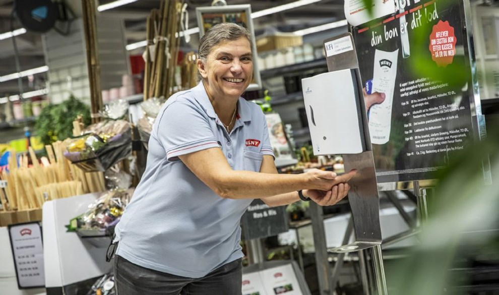Derfor m� butikkerne i R�nne ikke holde �bent i p�sken: 'Det giver ingen mening'