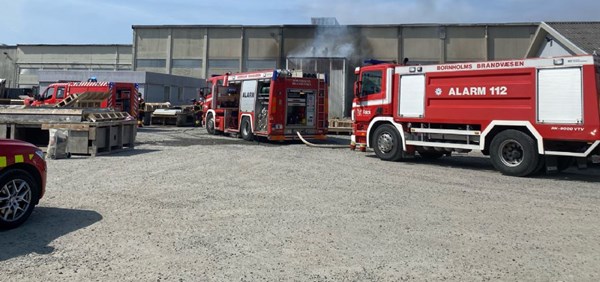 Eksplosion hos PL Beton udl�ste brand i silo