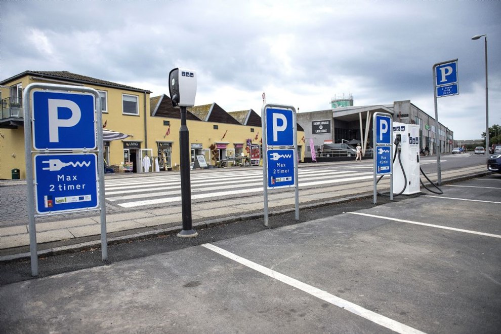 24 nye ladestandere p� vej til 10 forskellige byer