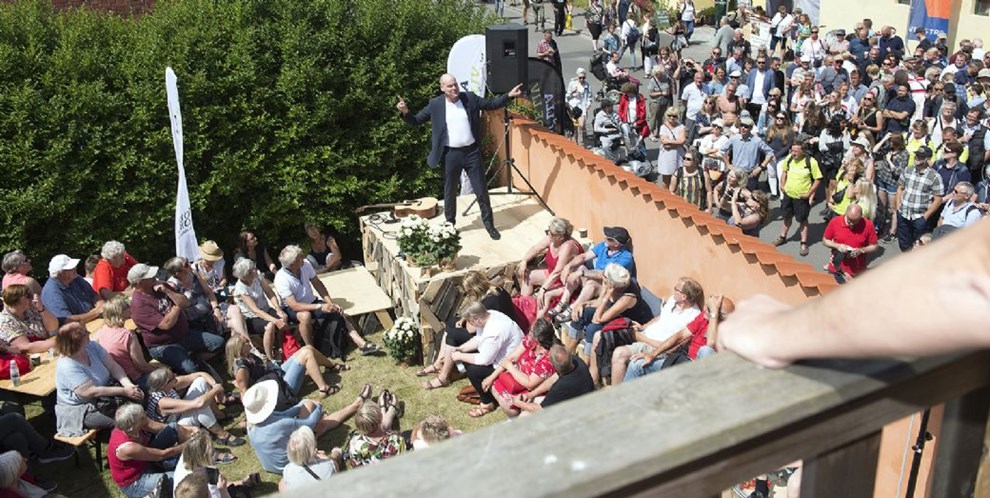 S mange kommer til Folkemdet