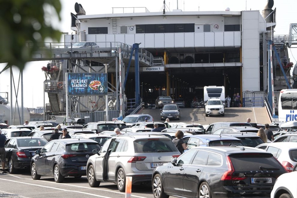 Plads til mindst 500 biler i land: S�dan n�r Bornholmslinjen frem til tallet