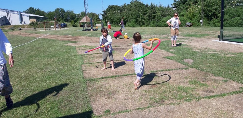 Mere leg og liv i Gudhjem: Stor �bningsdag blev fejret p� stadion