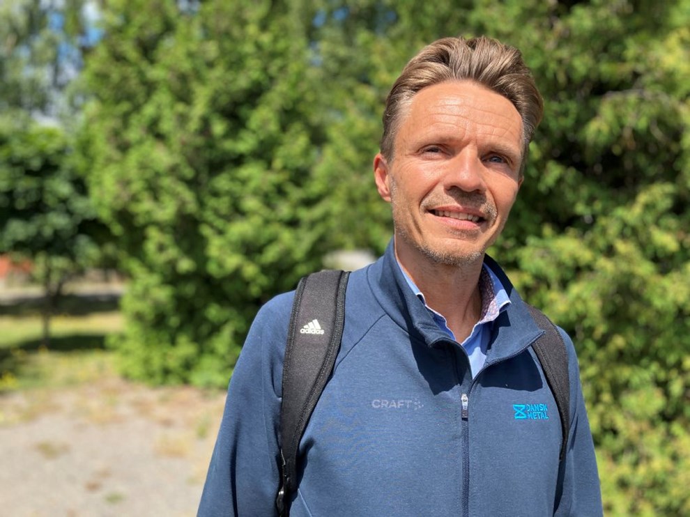 Min datter Klara holder mig til ilden