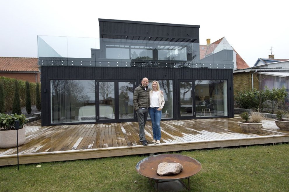 I starten grinede k�benhavnerne af os, fordi vi smed penge efter noget, der var s� dumt