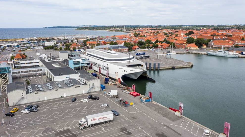 Molslinjen advarer mod at skre i hurtigfrgernes fartplan