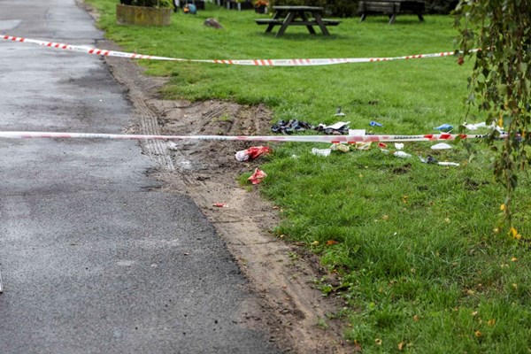 N�r ven ringede rundt i drabssag: �Bed folk om at holde deres k�ft�