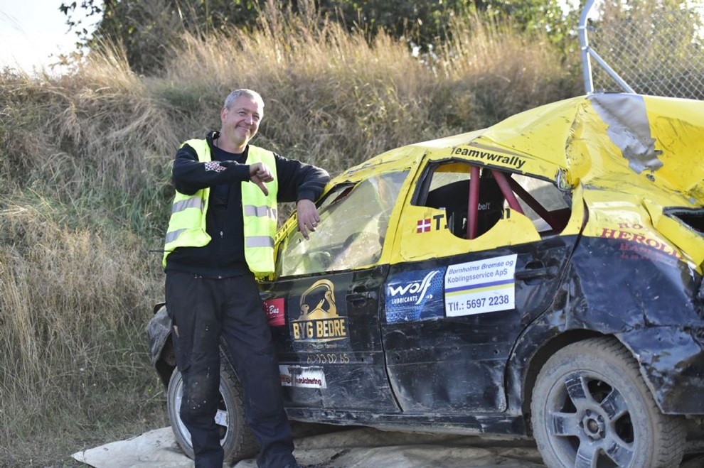 Torbens bil slog fire kolbtter: Selv lgerne blev forskrkkede