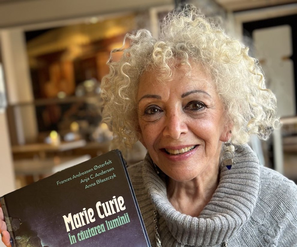 Hun vil skrive mere om sit store forbillede