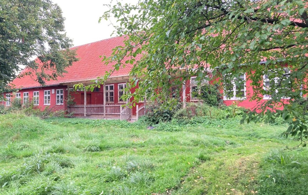 Brnehus til salg  men hvad m kber bruge det til?