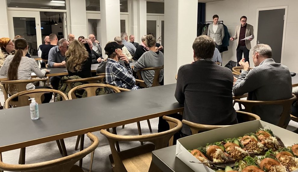 Handelsformand: Vi skal mdes oftere